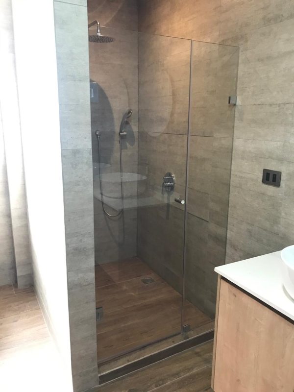 WhatsApp Image 2025-06-17 at 4.36.49 PM (1) Shower Doors